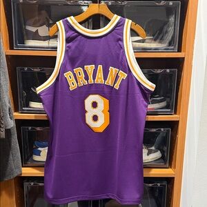 ********Kobe Bryant *******NBA Lakers Purple and Gold Jersey brand new